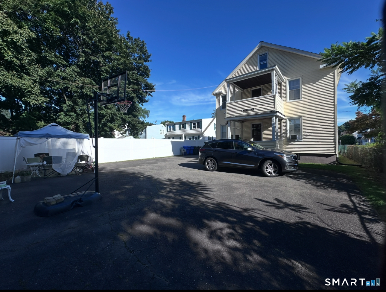15-17 Fuller Avenue East Hartford CT 06108