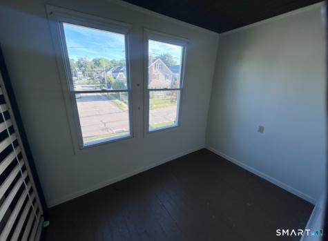 15-17 Fuller Avenue East Hartford CT 06108