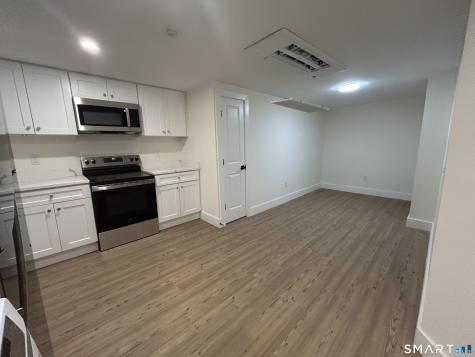 472 Main Street Middletown CT 06457