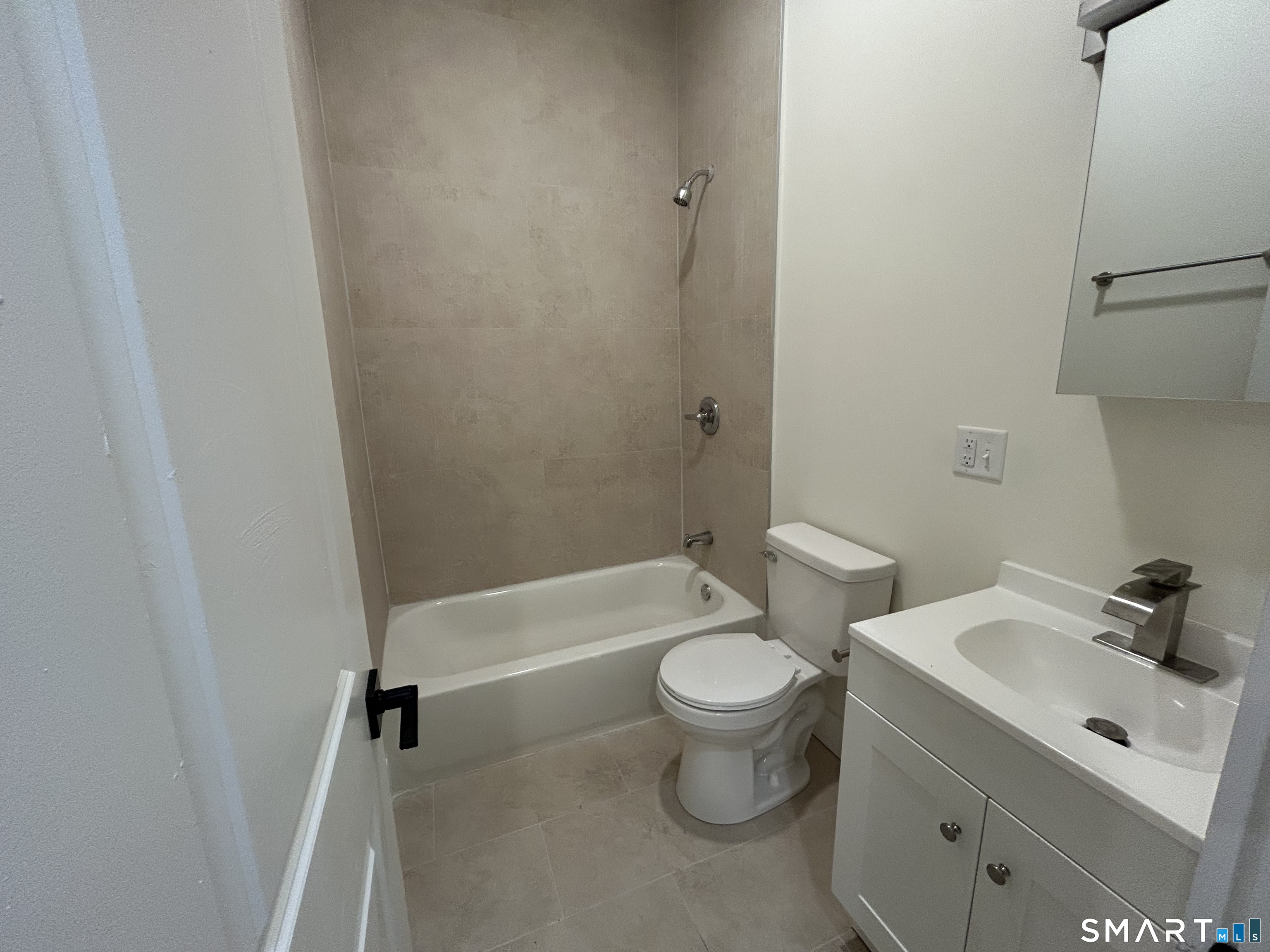 472 Main Street Middletown CT 06457