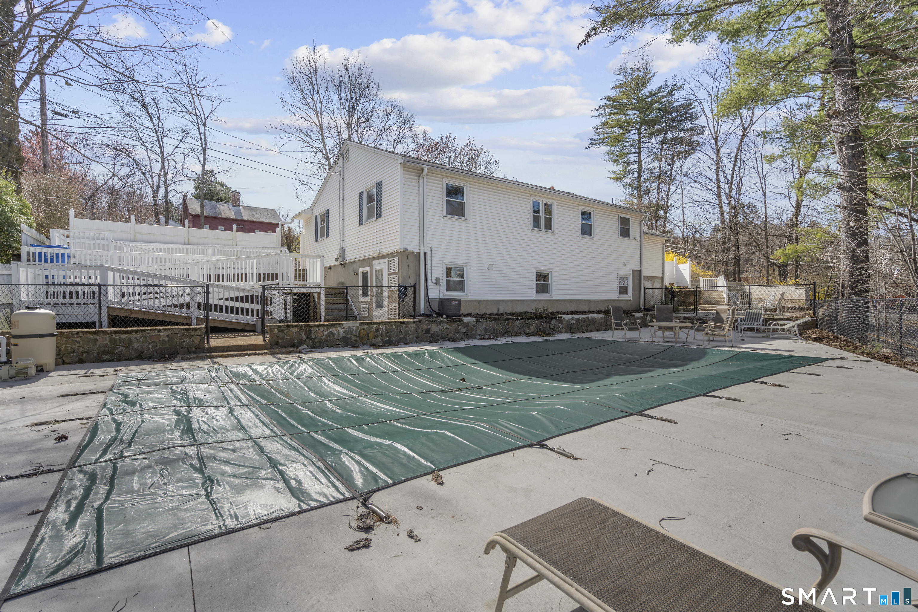 9 Daniel Road Bristol CT 06010