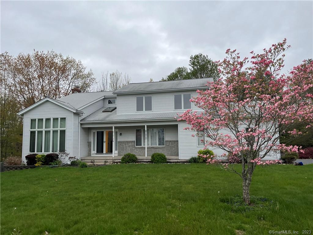 8 Tuttle Circle South Windsor CT 06074