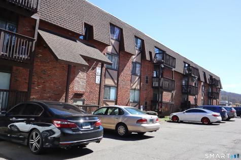 1274 East Main Street Meriden CT 06450