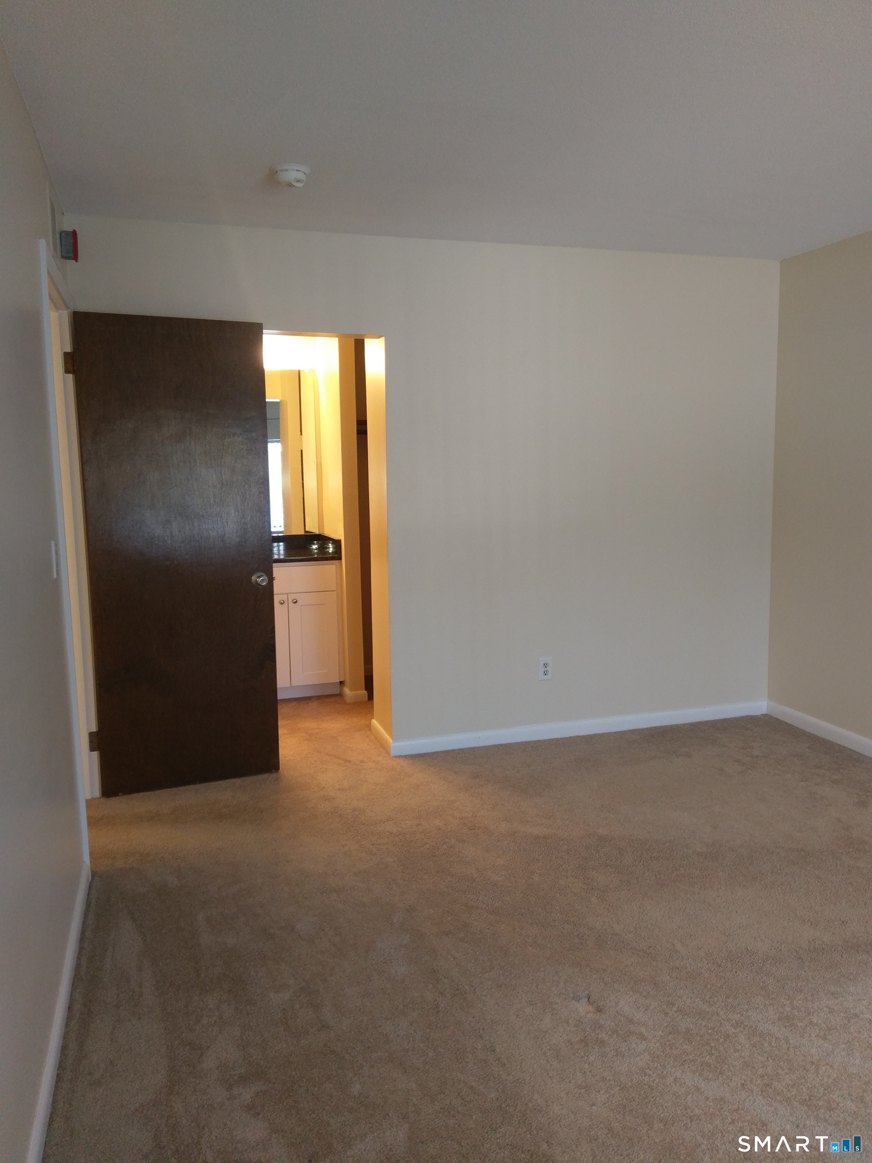 1274 East Main Street Meriden CT 06450