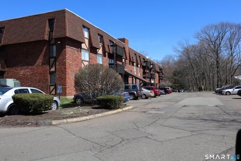 1274 East Main Street Meriden CT 06450