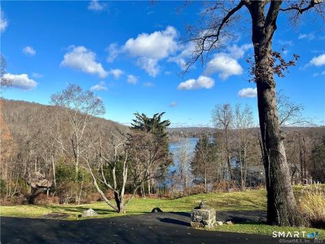 41 Candlewood Drive New Fairfield CT 06812