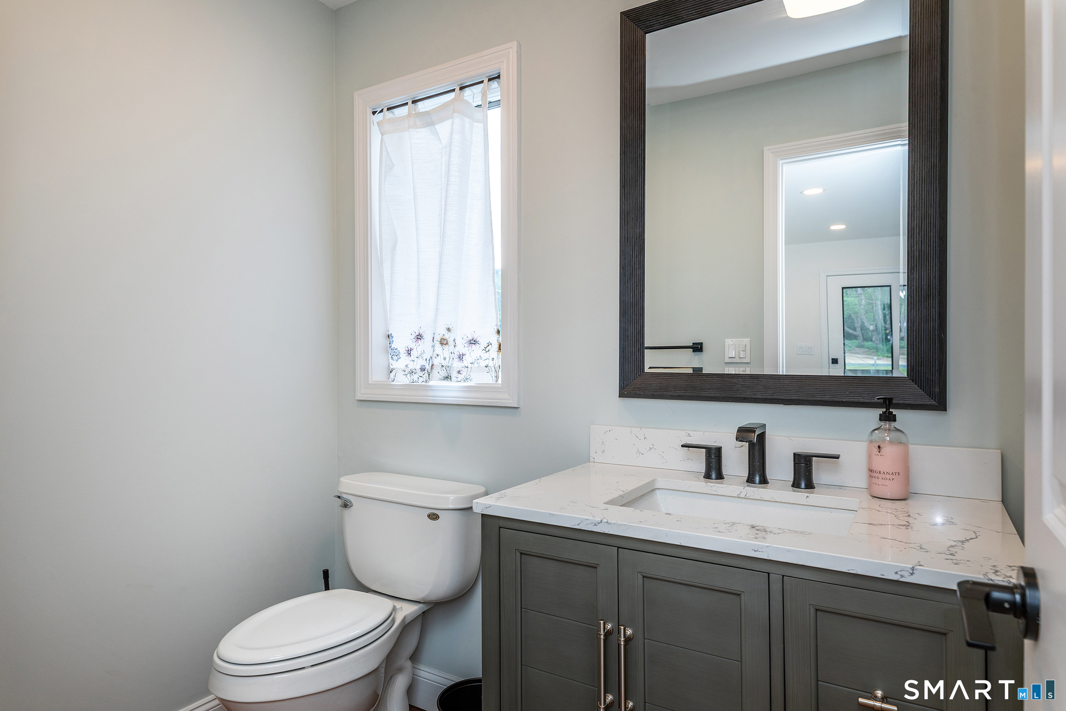 4 Breezy Hill Road Canton CT 06019
