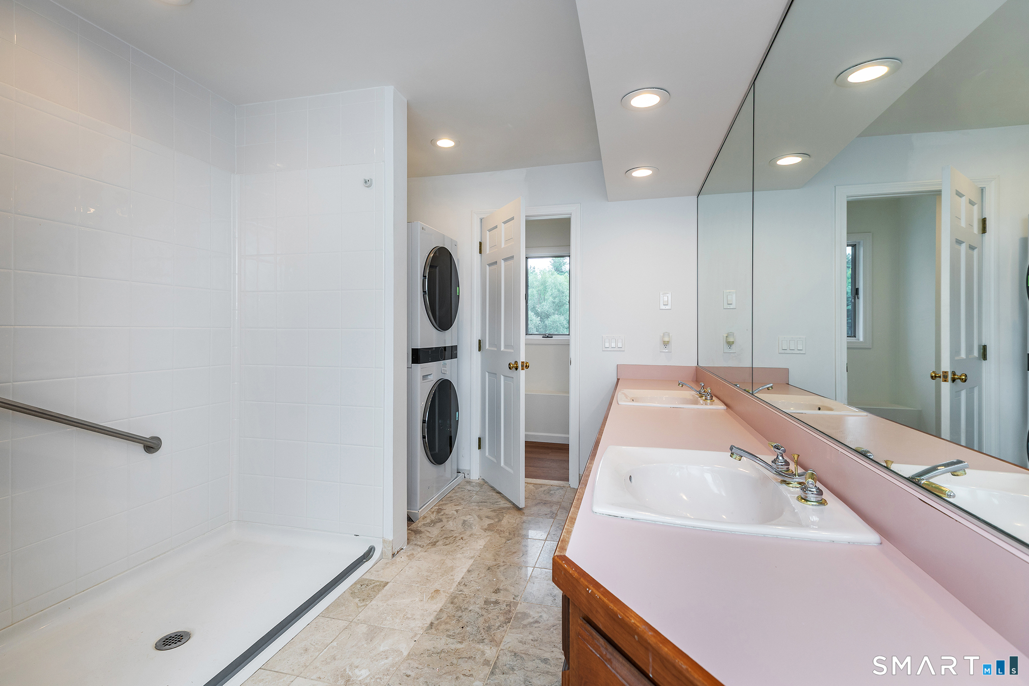 4 Breezy Hill Road Canton CT 06019