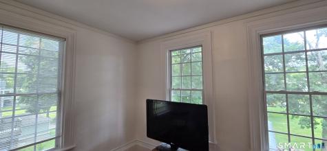 221 Broadway Norwich CT 06360
