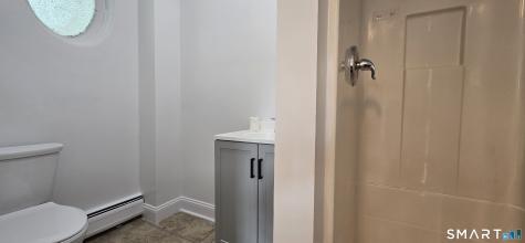 221 Broadway Norwich CT 06360