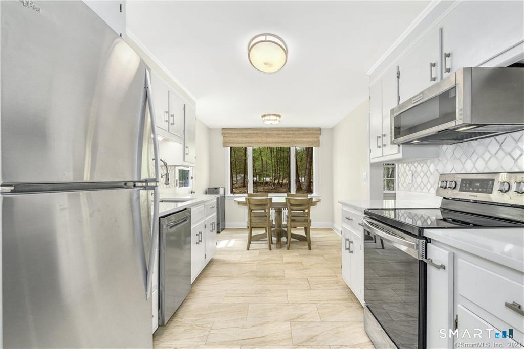 792 Smith Ridge Road New Canaan CT 06840