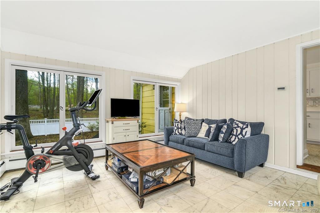 792 Smith Ridge Road New Canaan CT 06840