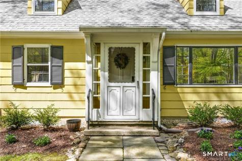 792 Smith Ridge Road New Canaan CT 06840