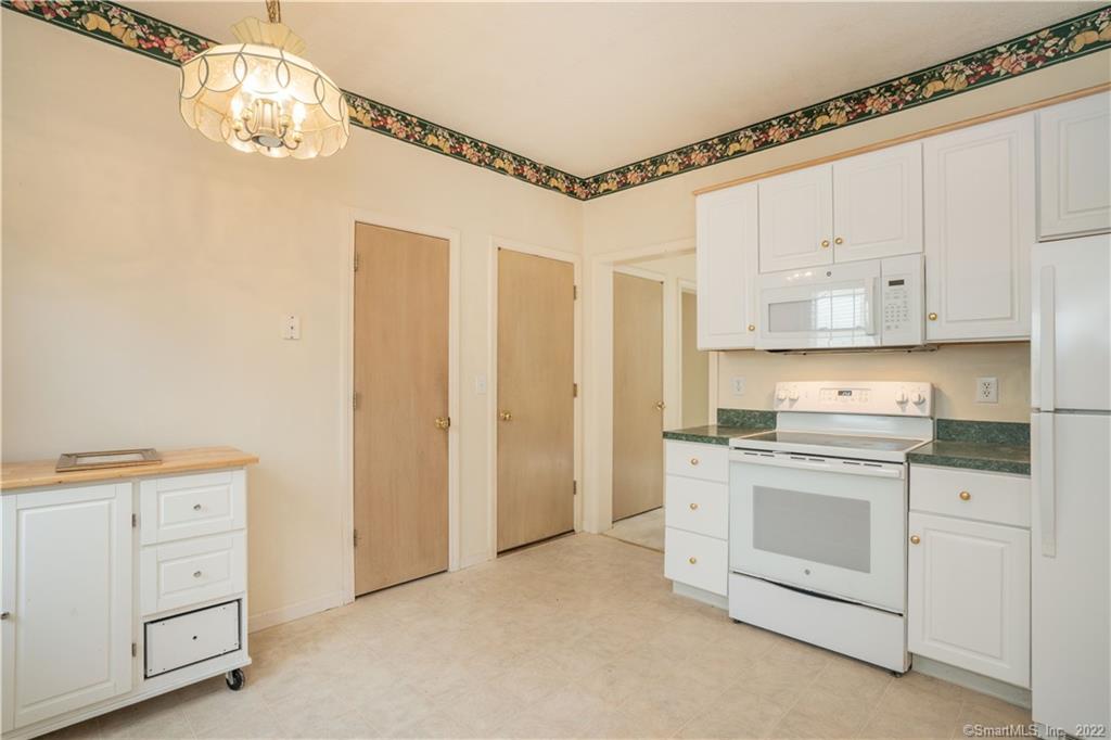 47 Pepper Bush Lane Newington CT 06111