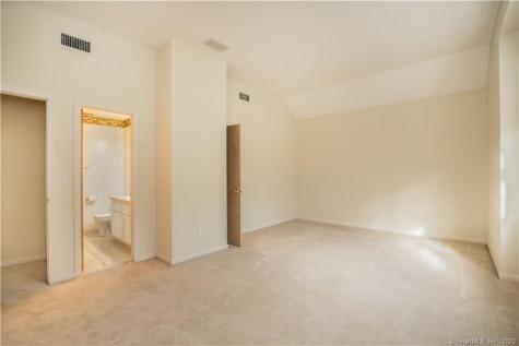 47 Pepper Bush Lane Newington CT 06111