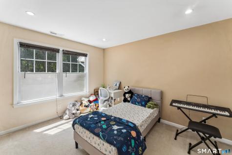 52 Lawrence Avenue Danbury CT 06810