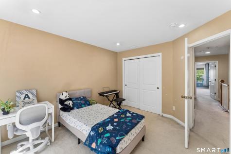 52 Lawrence Avenue Danbury CT 06810