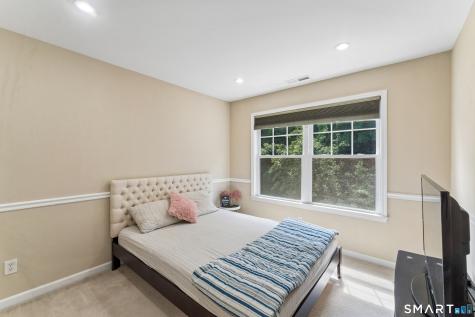 52 Lawrence Avenue Danbury CT 06810