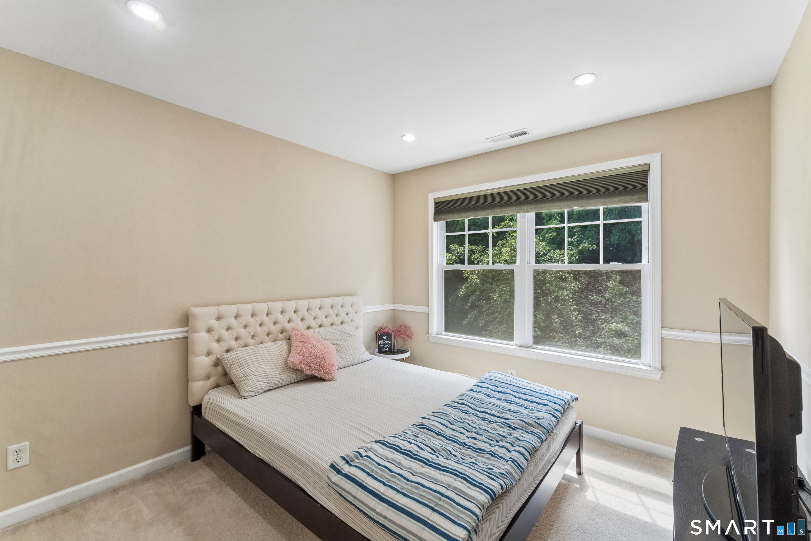 52 Lawrence Avenue Danbury CT 06810