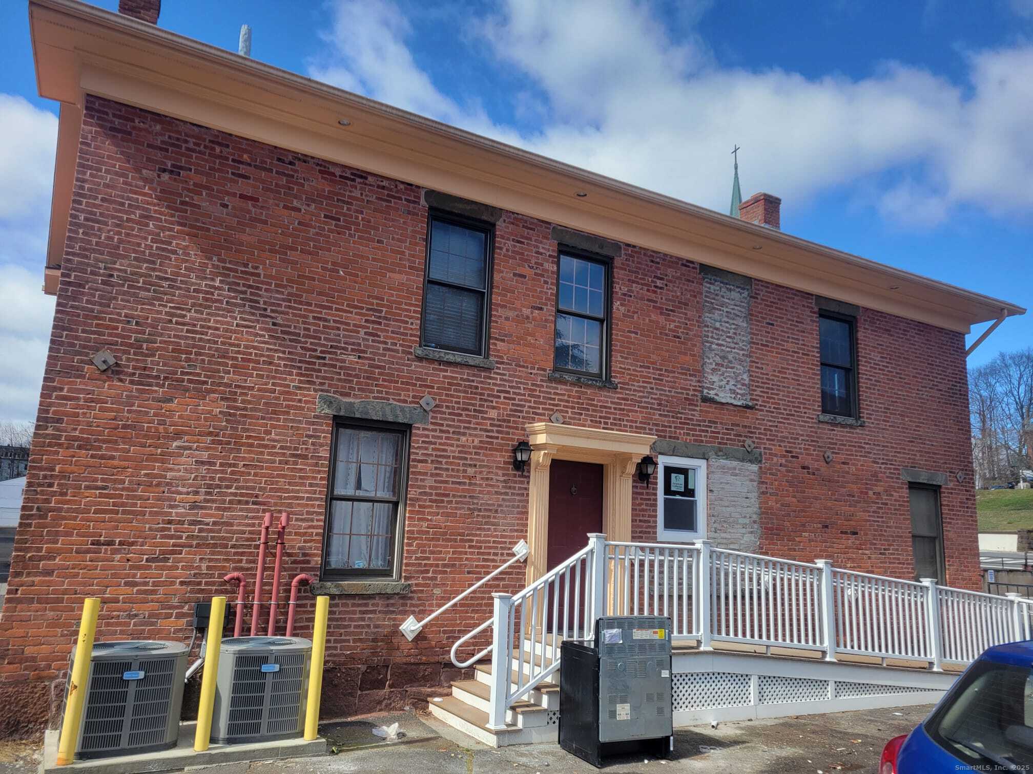 1 Barristers Court Meriden CT 06451