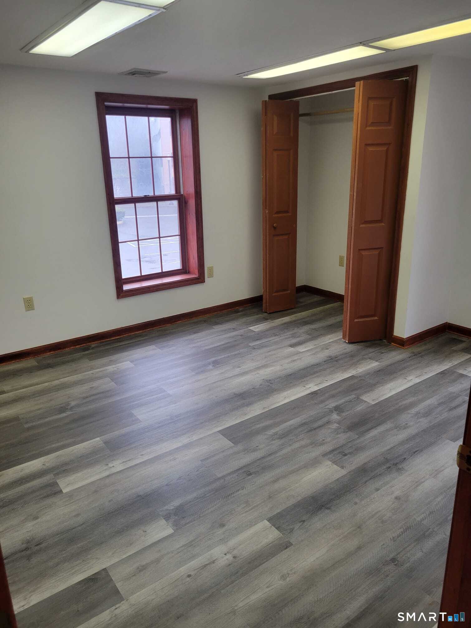 1 Barristers Court Meriden CT 06451