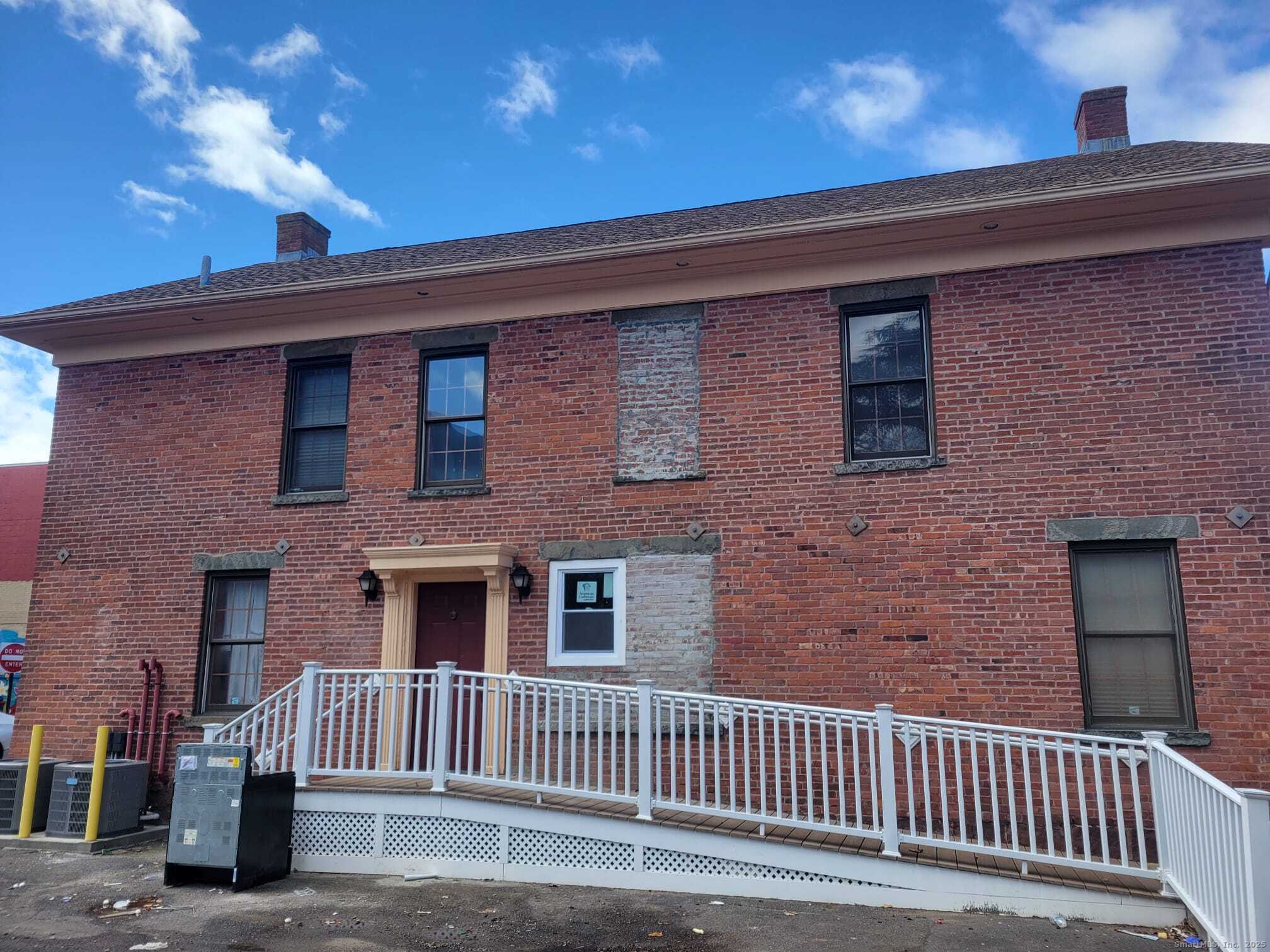 1 Barristers Court Meriden CT 06451