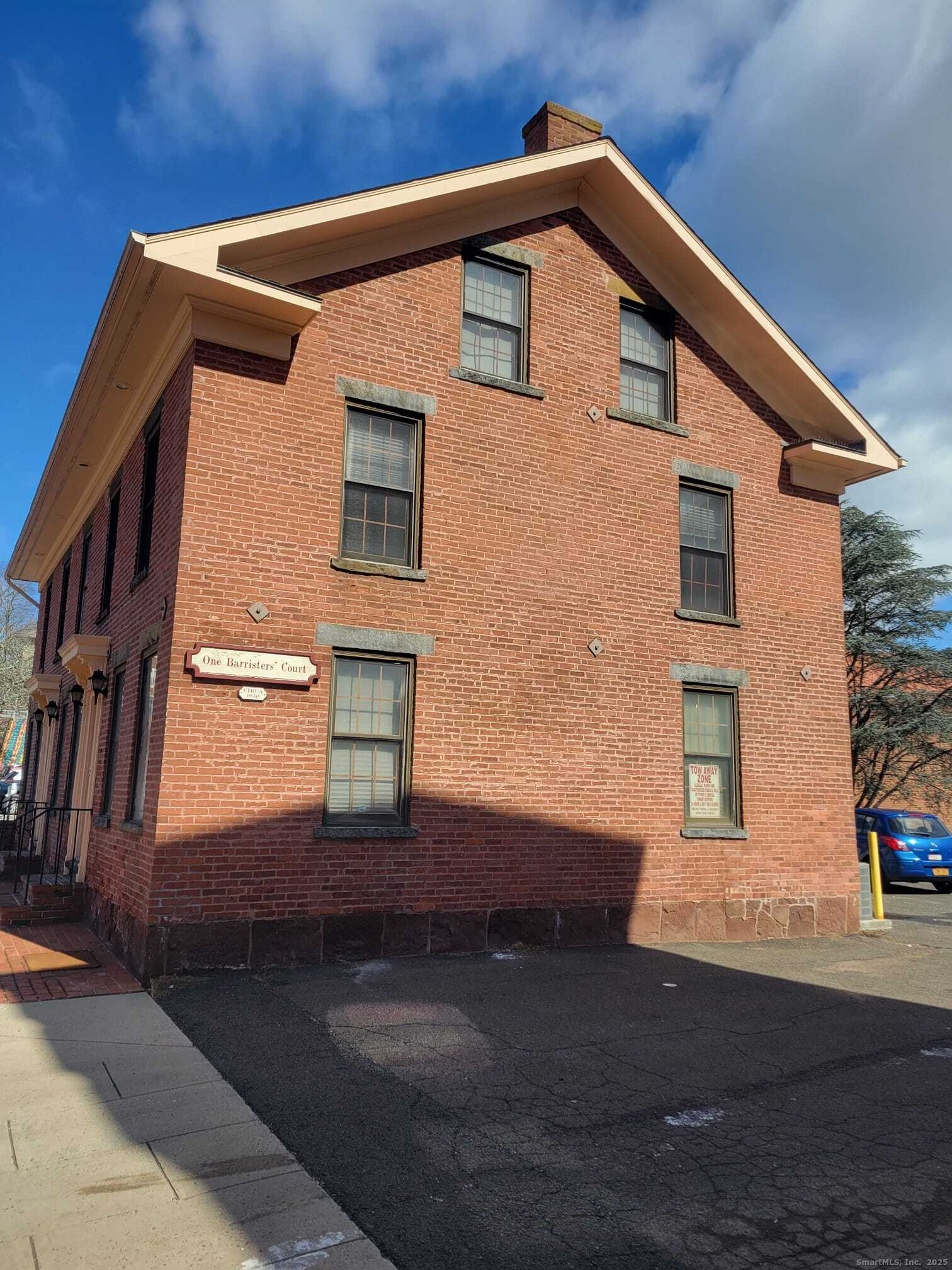 1 Barristers Court Meriden CT 06451