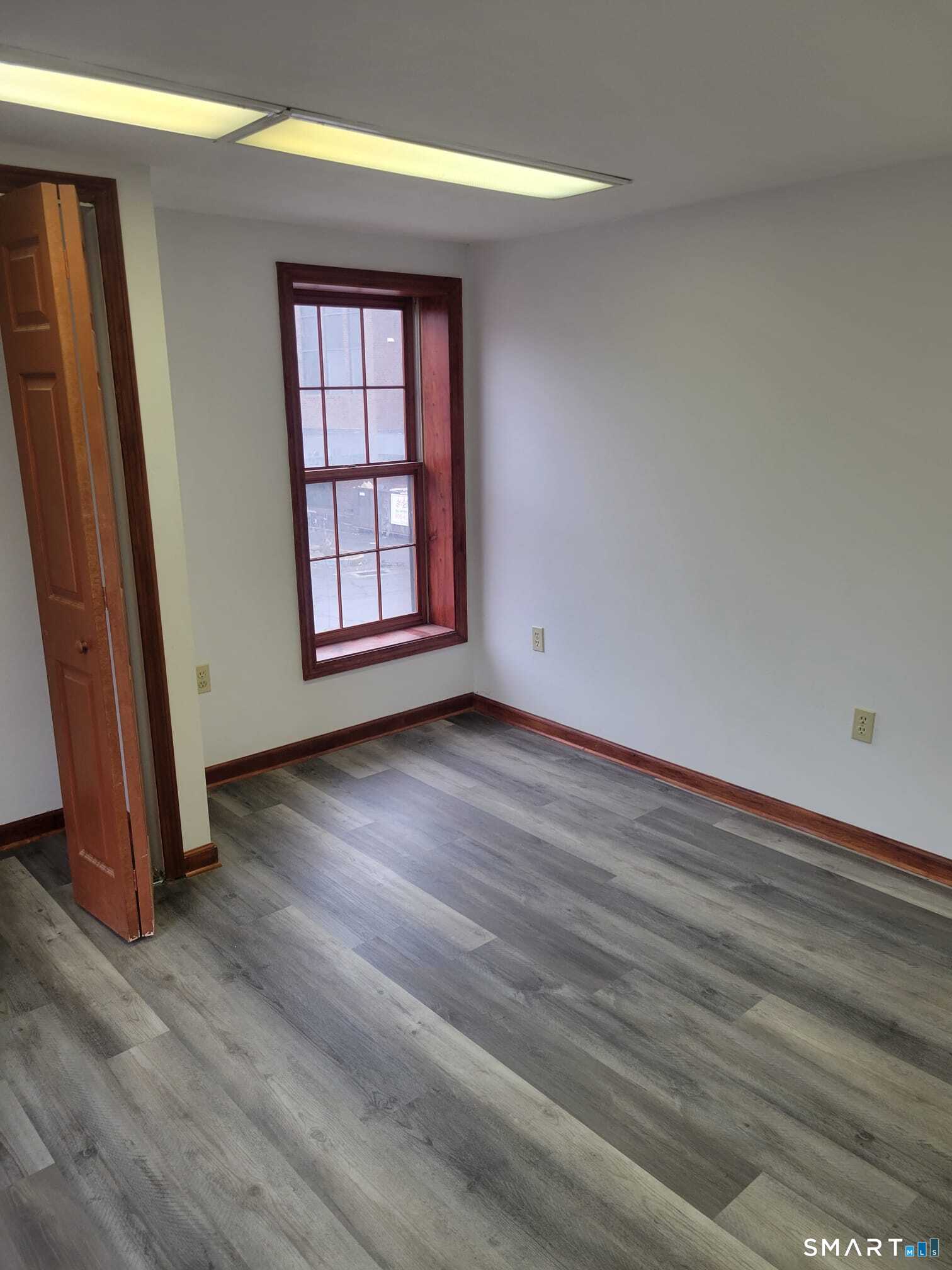 1 Barristers Court Meriden CT 06451