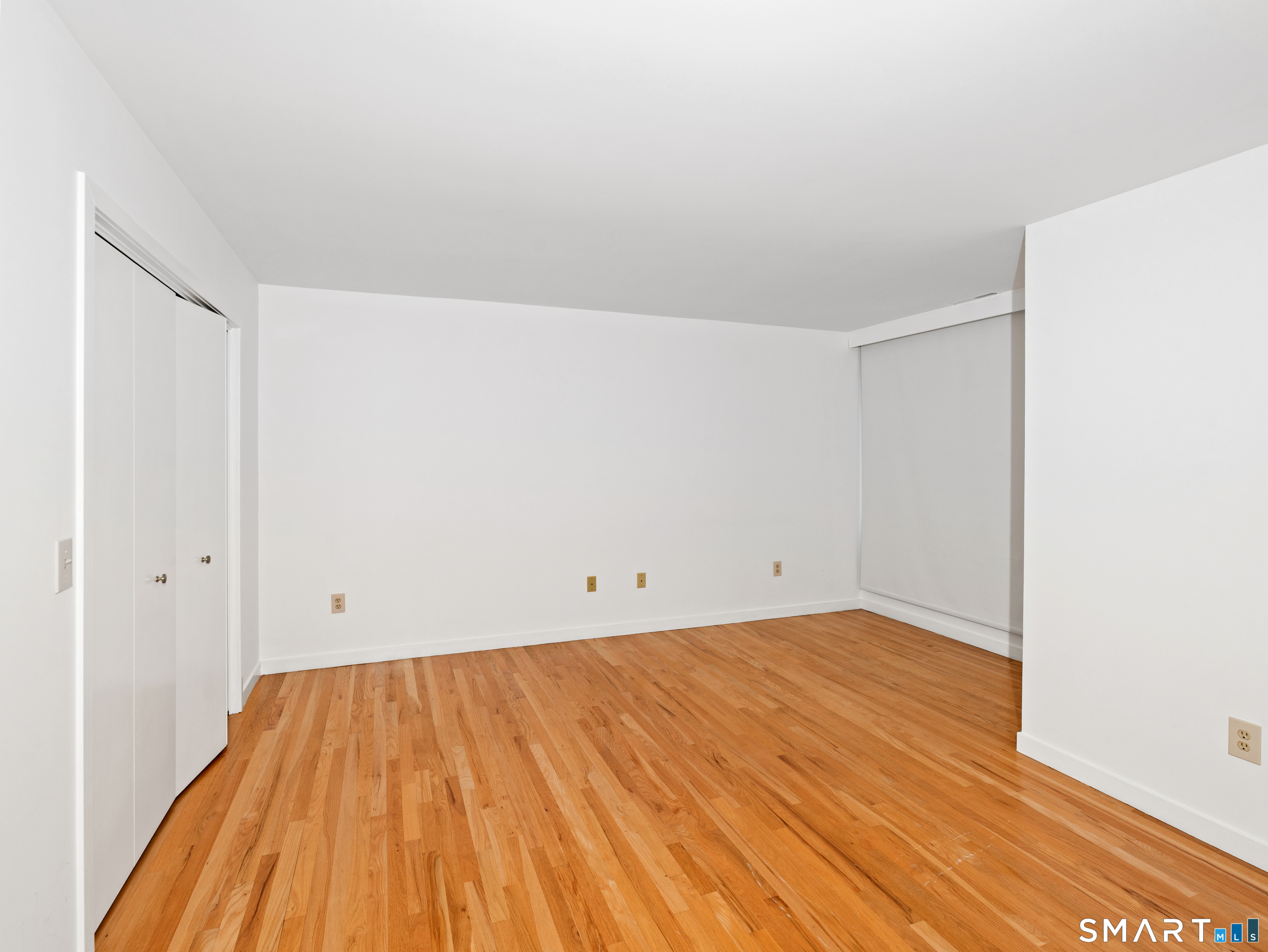 8 Sierra Way Danbury CT 06810