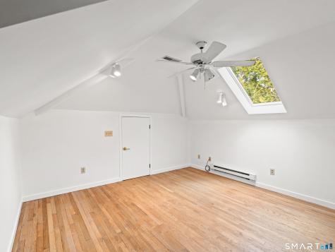 8 Sierra Way Danbury CT 06810