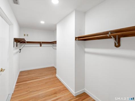 8 Sierra Way Danbury CT 06810