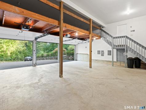 8 Sierra Way Danbury CT 06810