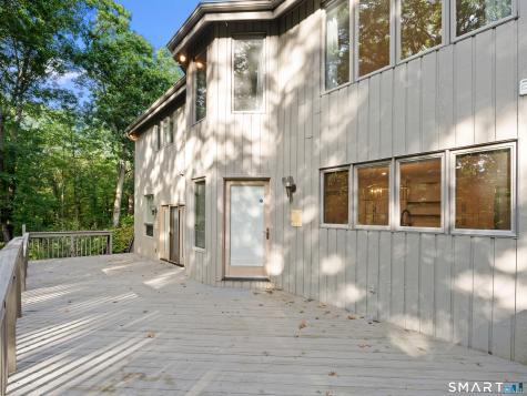 8 Sierra Way Danbury CT 06810