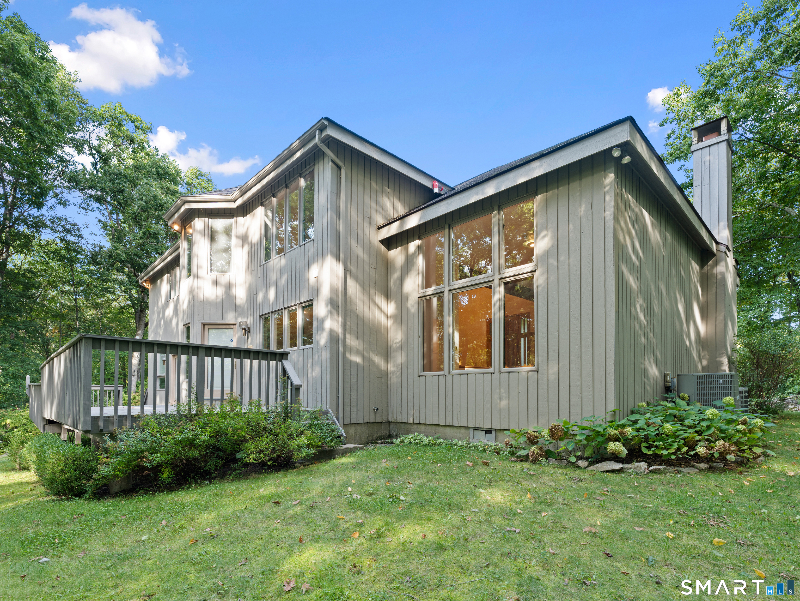 8 Sierra Way Danbury CT 06810