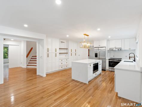 8 Sierra Way Danbury CT 06810