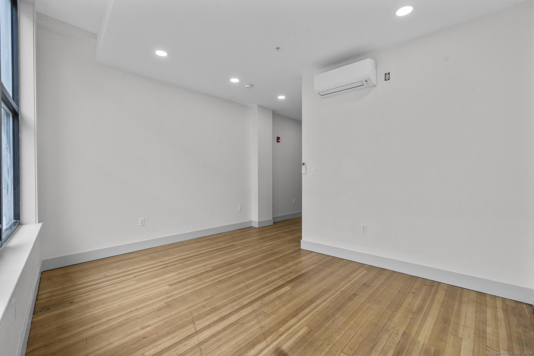 111 Bank Street Waterbury CT 06702