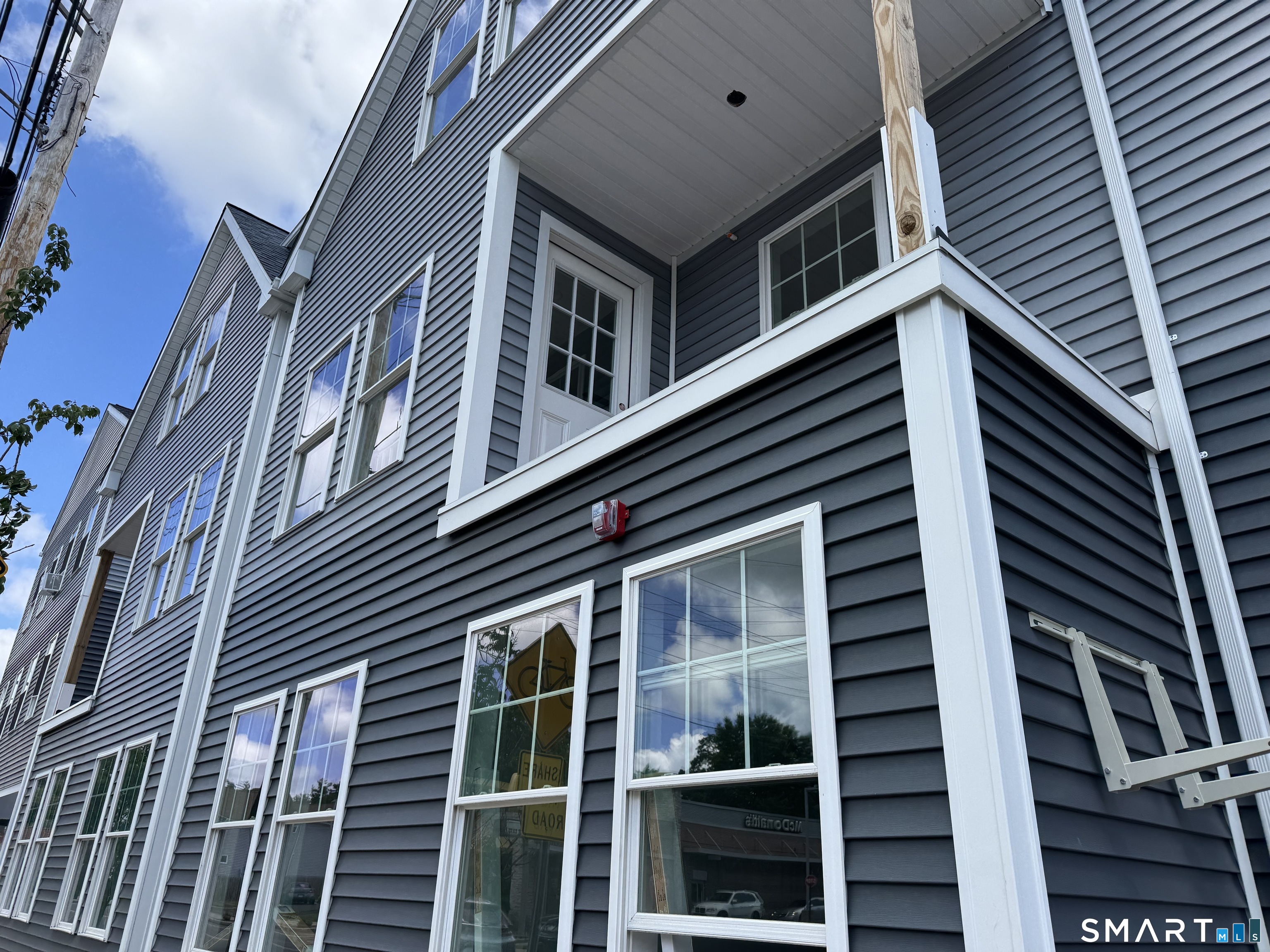 1085-4 Whalley Avenue New Haven CT 06515