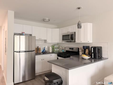 1085-4 Whalley Avenue New Haven CT 06515