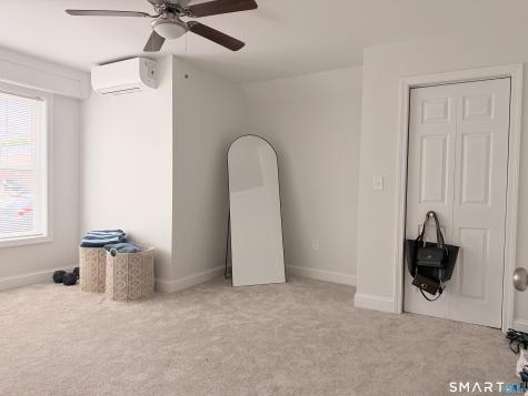 1085-4 Whalley Avenue New Haven CT 06515