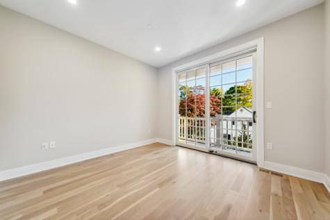 8 Husted Lane New Canaan CT 06840