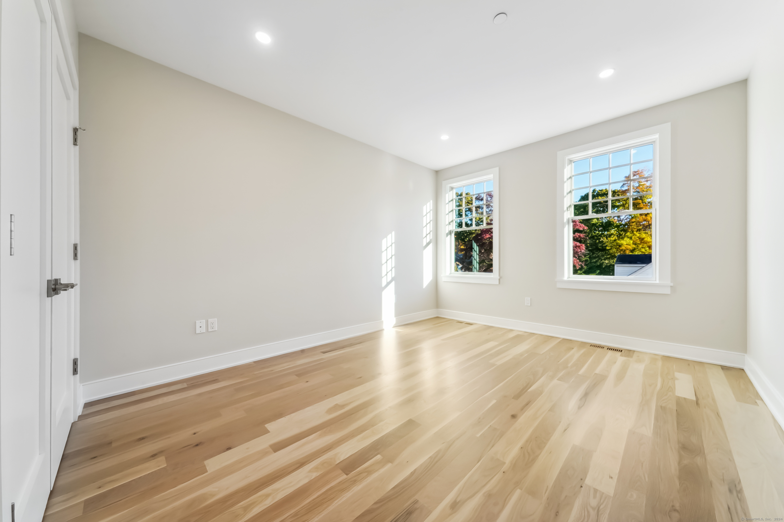 8 Husted Lane New Canaan CT 06840