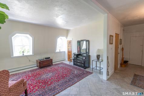 236 Hempstead Street New London CT 06320