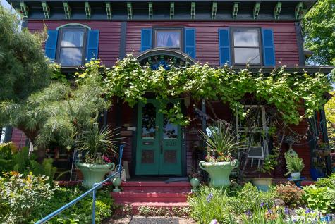 236 Hempstead Street New London CT 06320