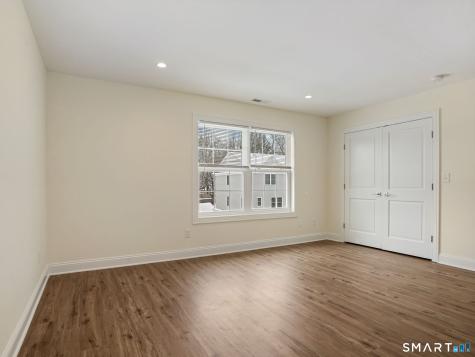 6 Beacon Square Fairfield CT 06825
