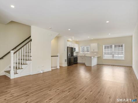 6 Beacon Square Fairfield CT 06825