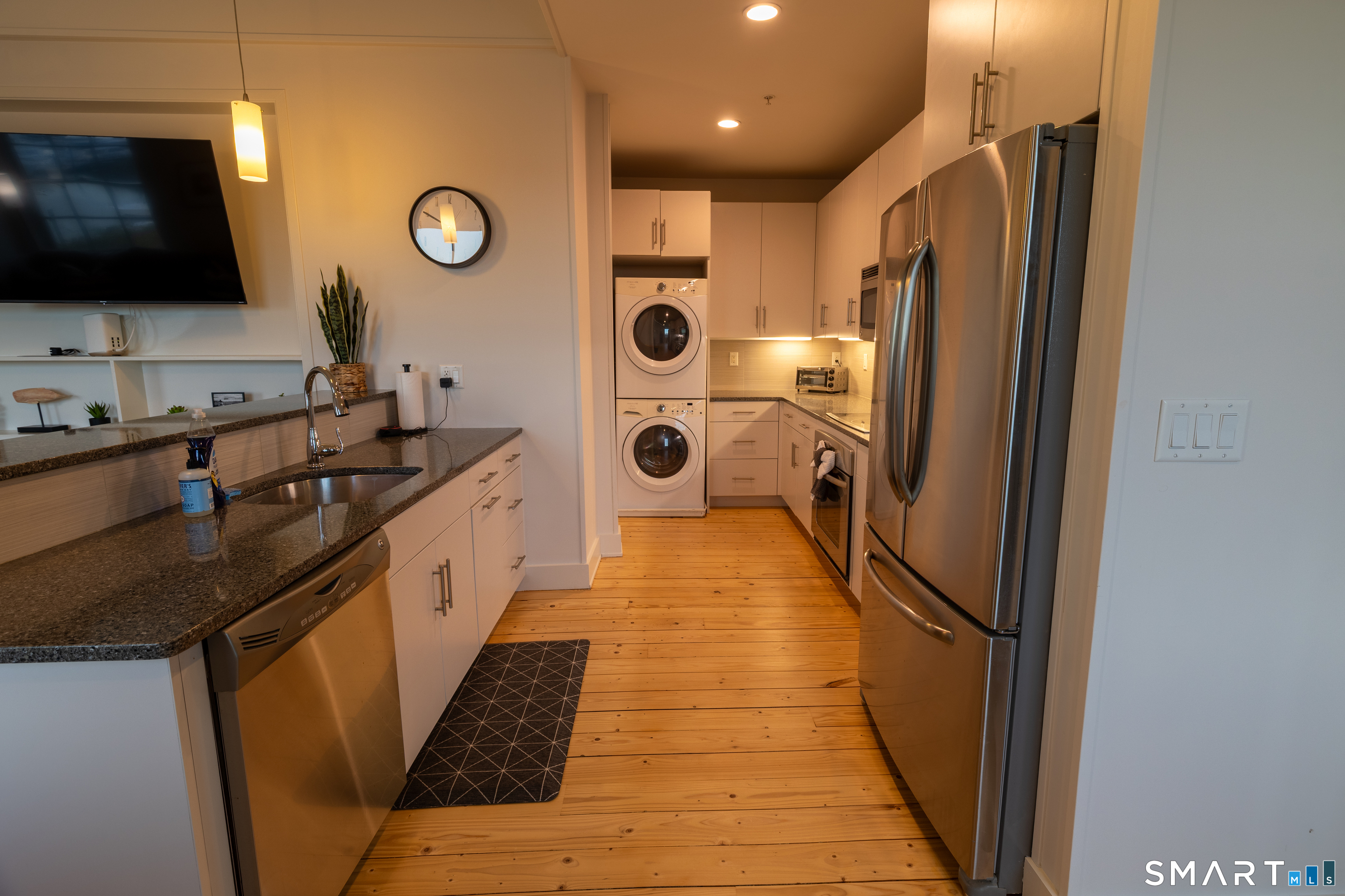 60 Willow Street Stonington CT 06355