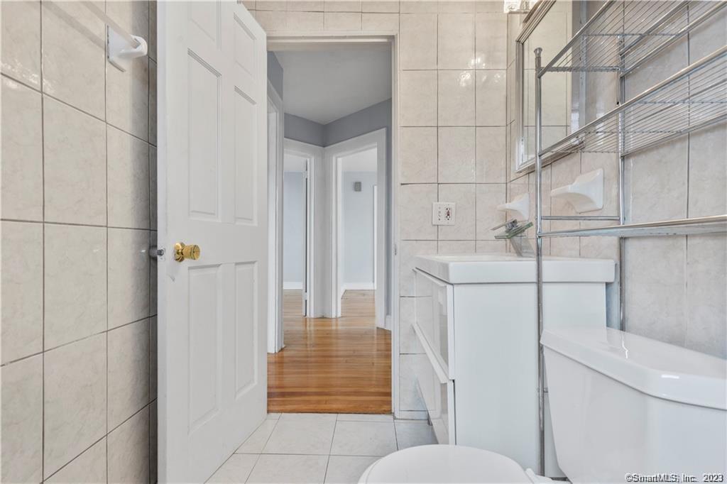 112 Colonial Road Stamford CT 06906