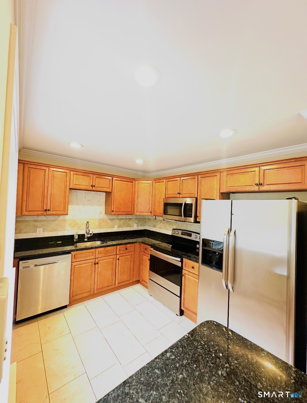 94 Cynthia Lane Middletown CT 06457