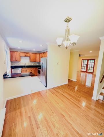 94 Cynthia Lane Middletown CT 06457