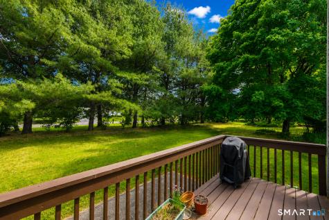 2202 Meadowview Drive East Windsor CT 06088